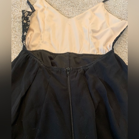 Black Lace Romper with shorts backless - Picture 4 of 5